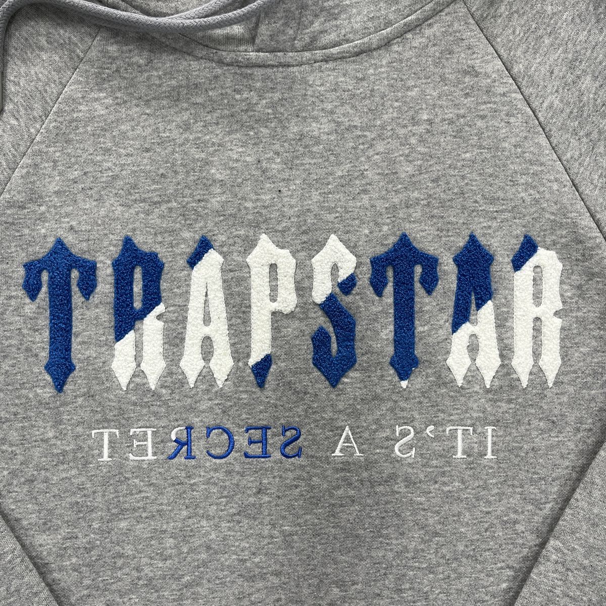 Trapstar Chenille Decoded Hoodie Short Set - (GREY/DAZZLING BLUE)