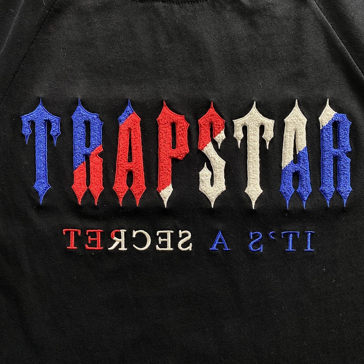 Trapstar Chenille Decoded Short Set - (BLACK REVOLUTION)